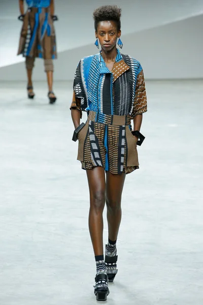 Look 36